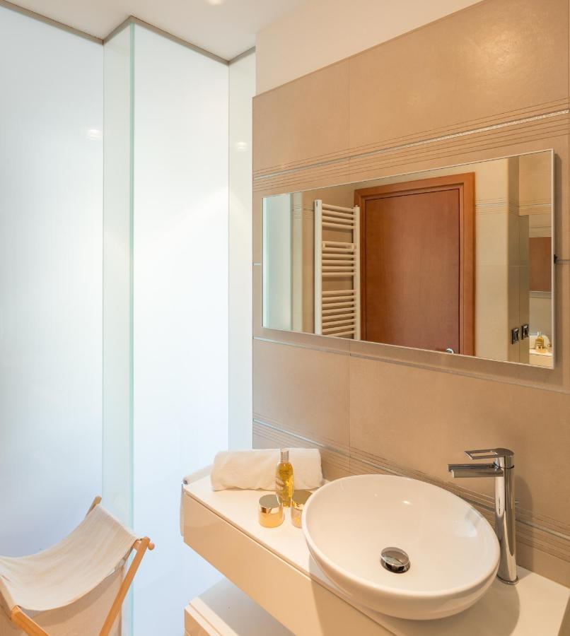 Luxurious City Retreat With Pool Шибеник Экстерьер фото