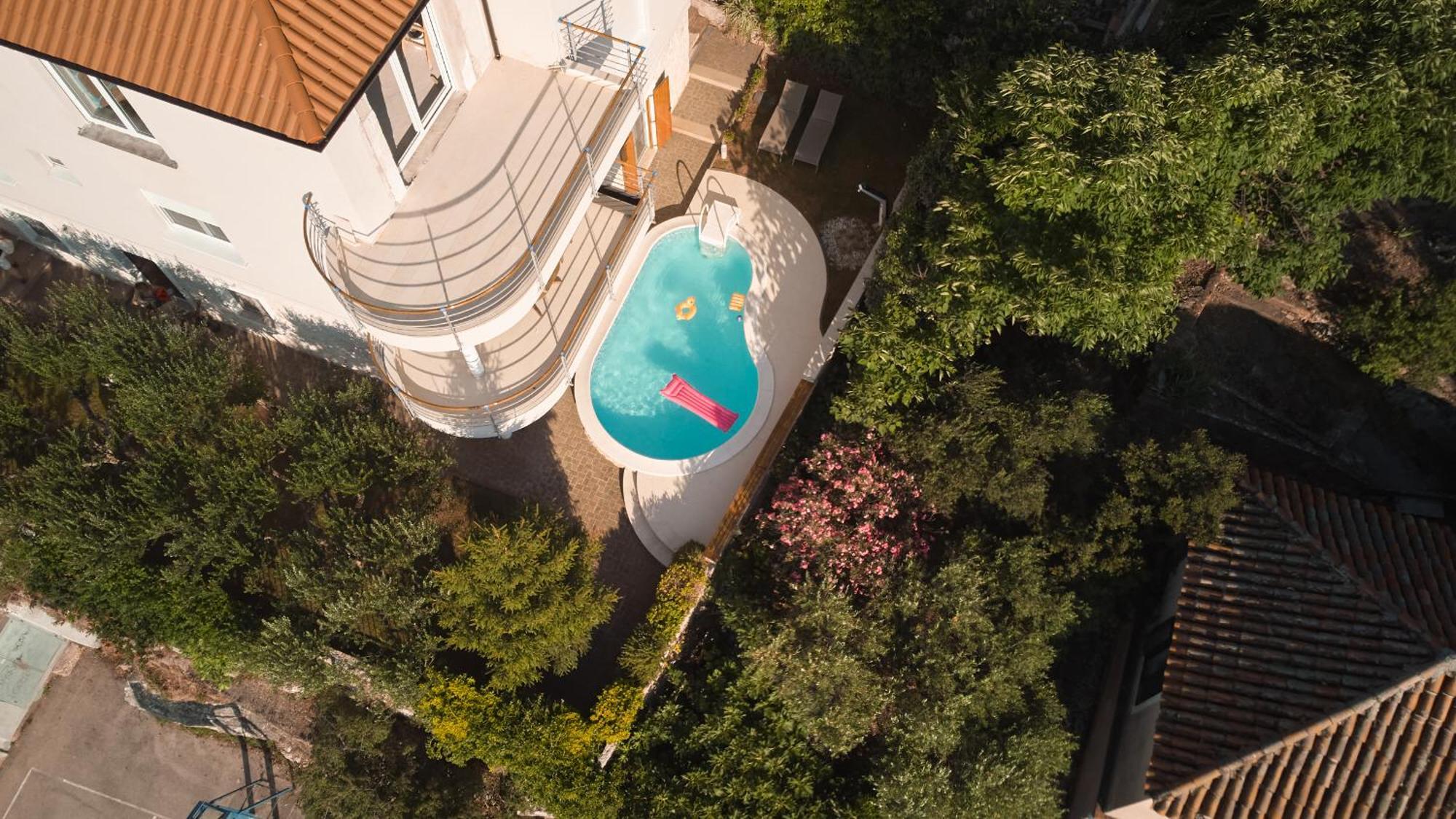 Luxurious City Retreat With Pool Шибеник Экстерьер фото